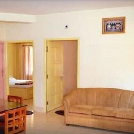 Sri Krishna Guest House & Reasturant コナーラク エクステリア 写真
